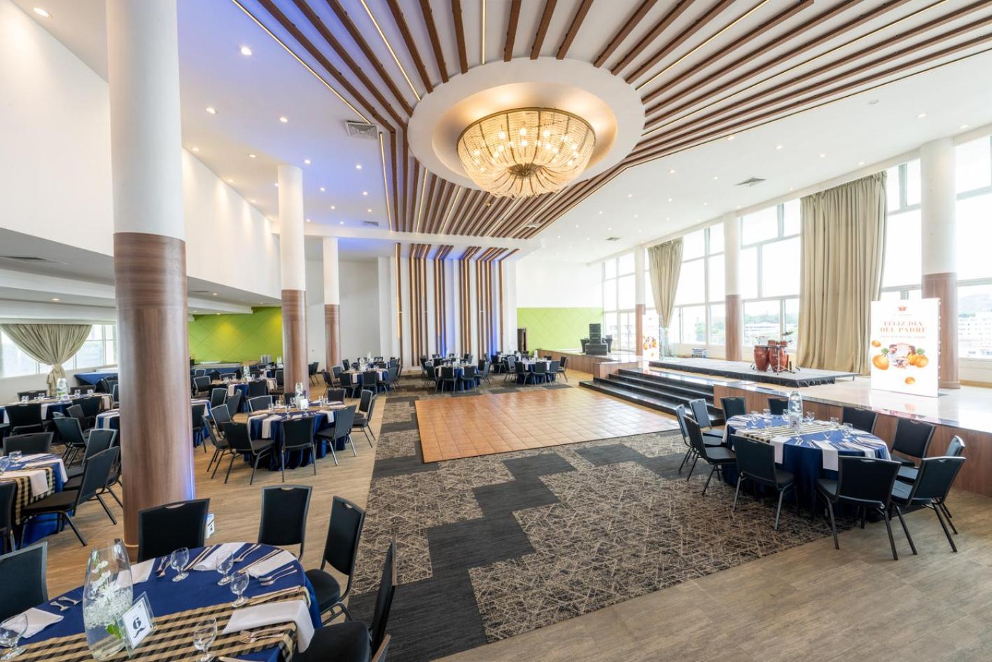 Hotel El Panama By Faranda Grand, A Member Of Radisson Individuals Exterior photo The ballroom at the Royal Albert Hall